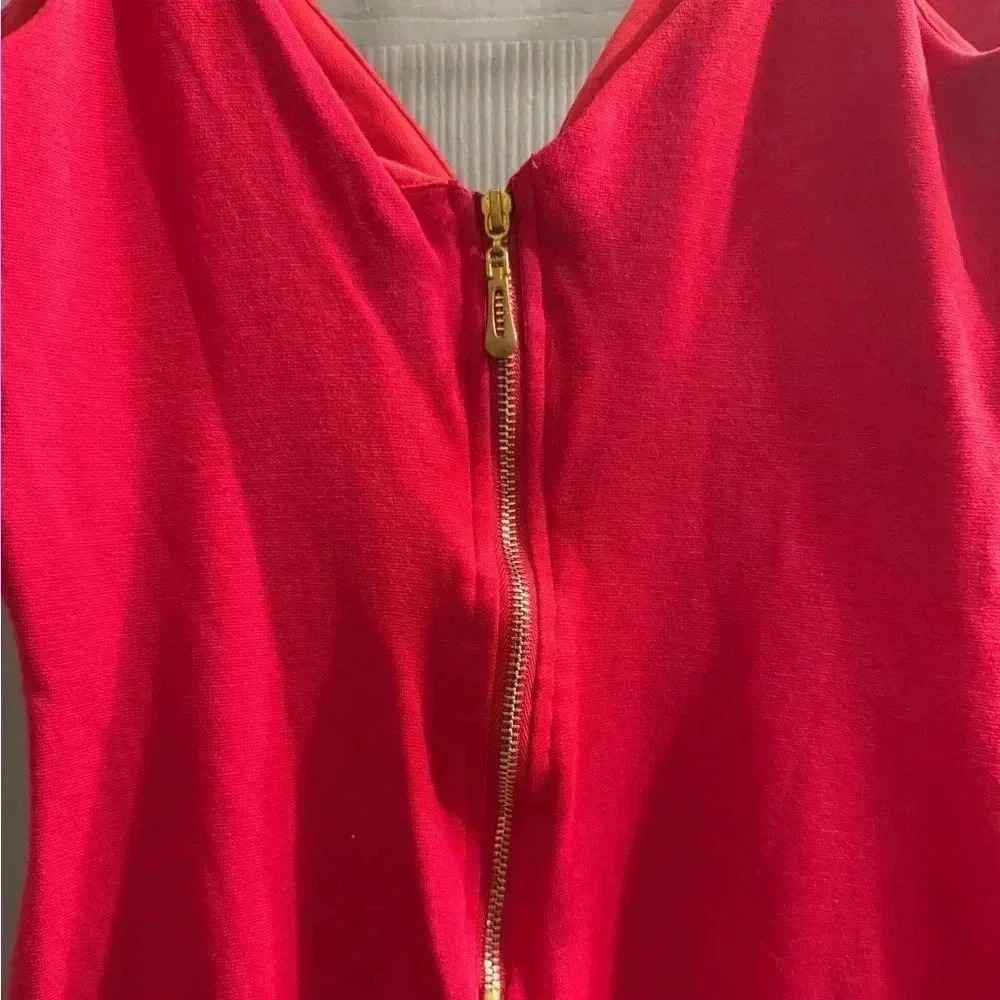 Red bodycon lined dress with spaghetti straps & peephole by Joe & Elle. Size XS - Picture 4 of 6
